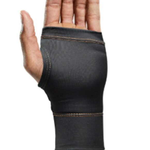 Tommie Copper One Pair of 1/2 Finger Gloves and a pair of wrist sleeves M  New - Picture 11 of 11